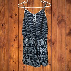 Up By Ultra Pink Women's Medium Spaghetti Strap Aztec Geometric Print Romper